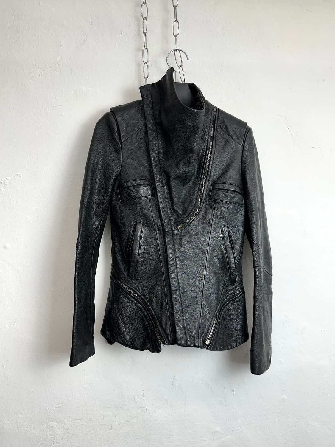 Asymmetric Lambskin High-Neck Multi-Zip  상품이미지5
