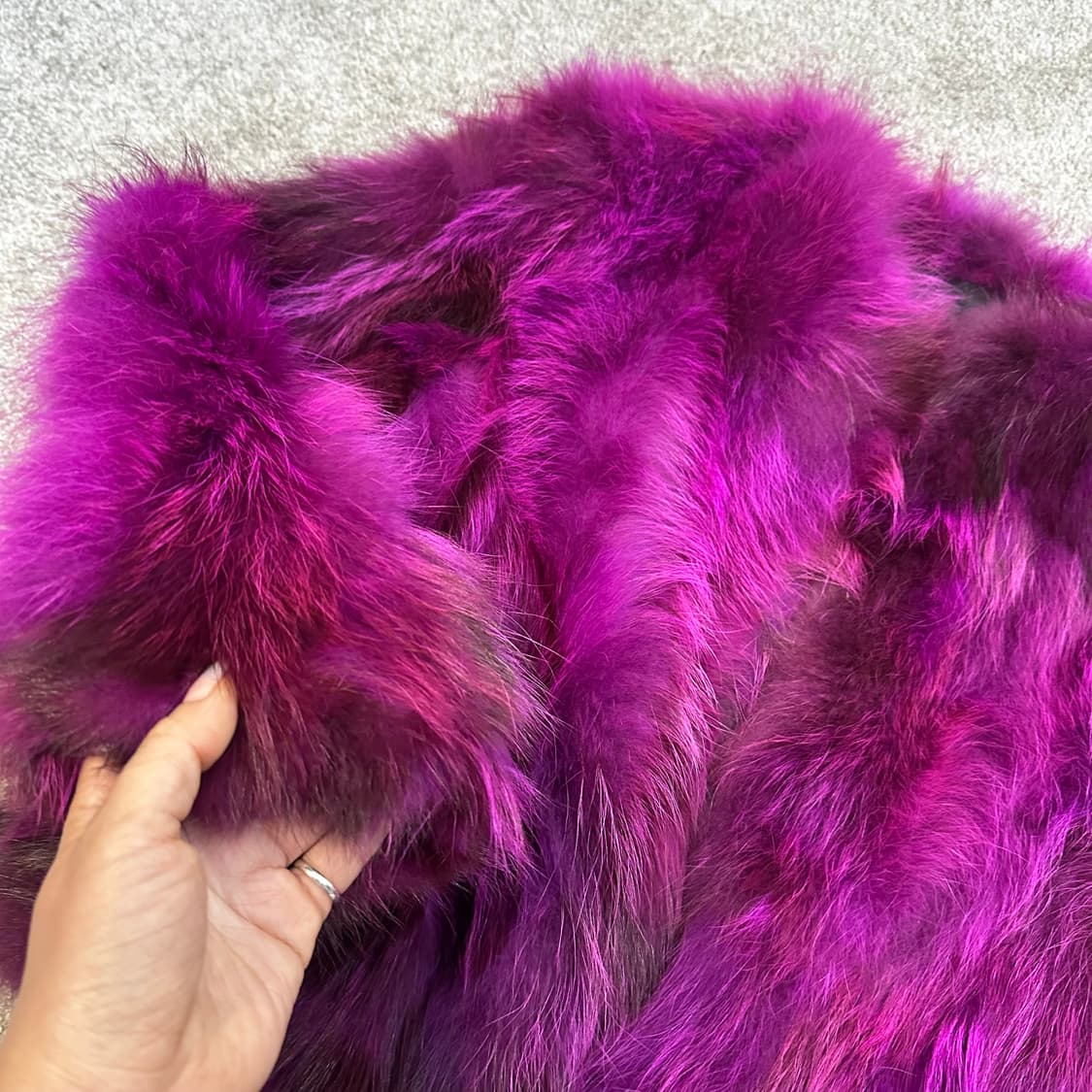 진도 끌레베 마젠타 라쿤 숏 퍼자켓M-L 상품이미지8