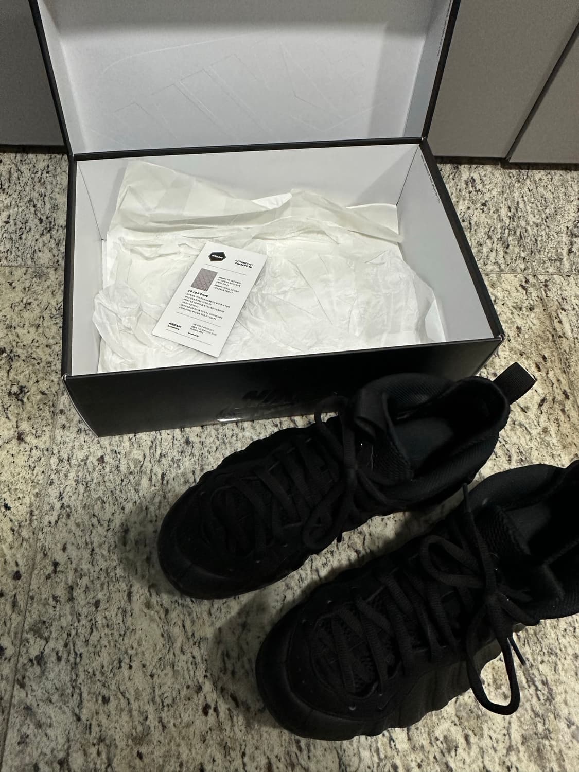 나이키 에어 폼포짓 원 블랙 앤트러사이트 265 상품이미지2