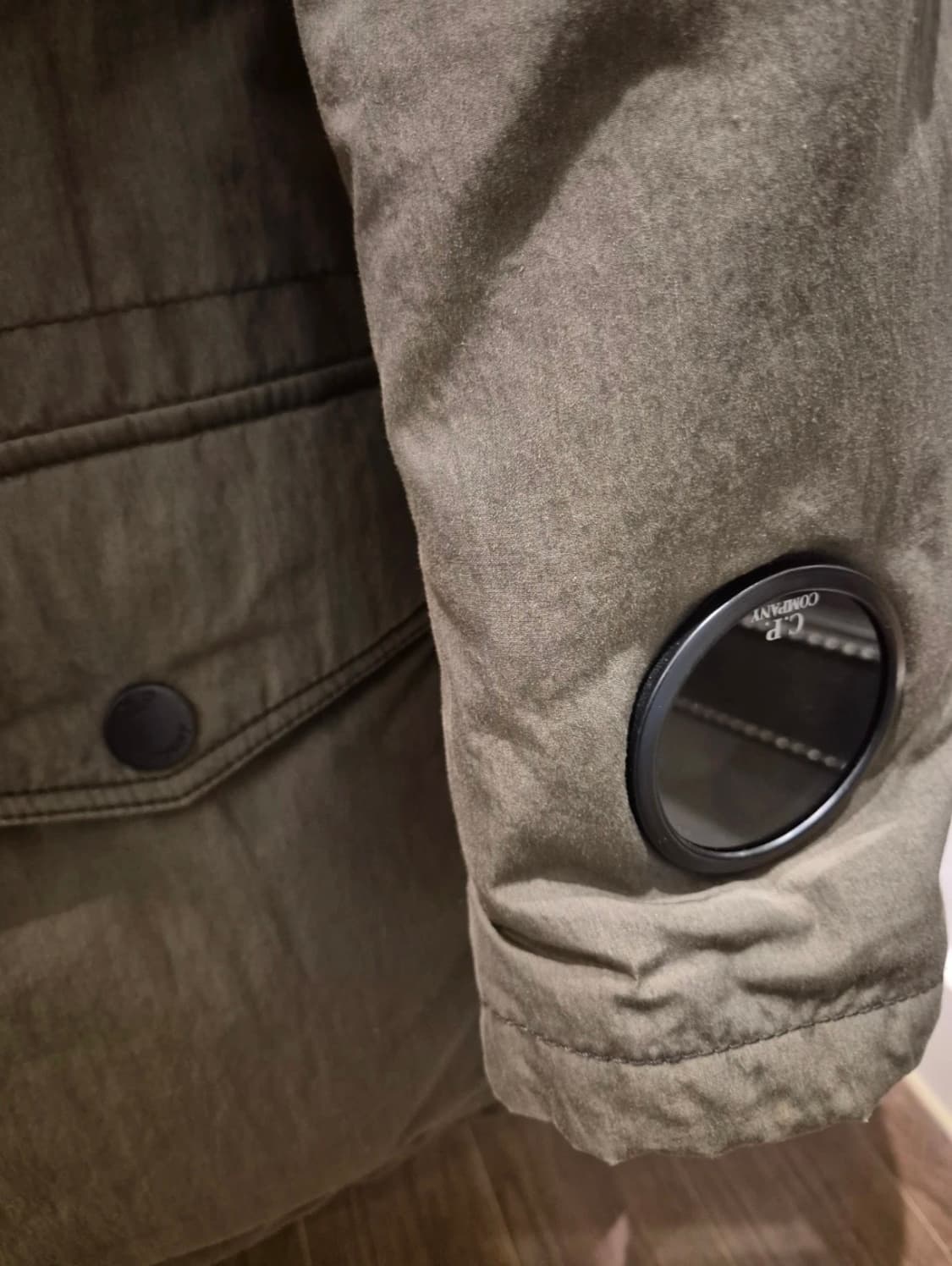 C.P 컴퍼니 고글 후드 패딩 자켓 105 상품이미지5