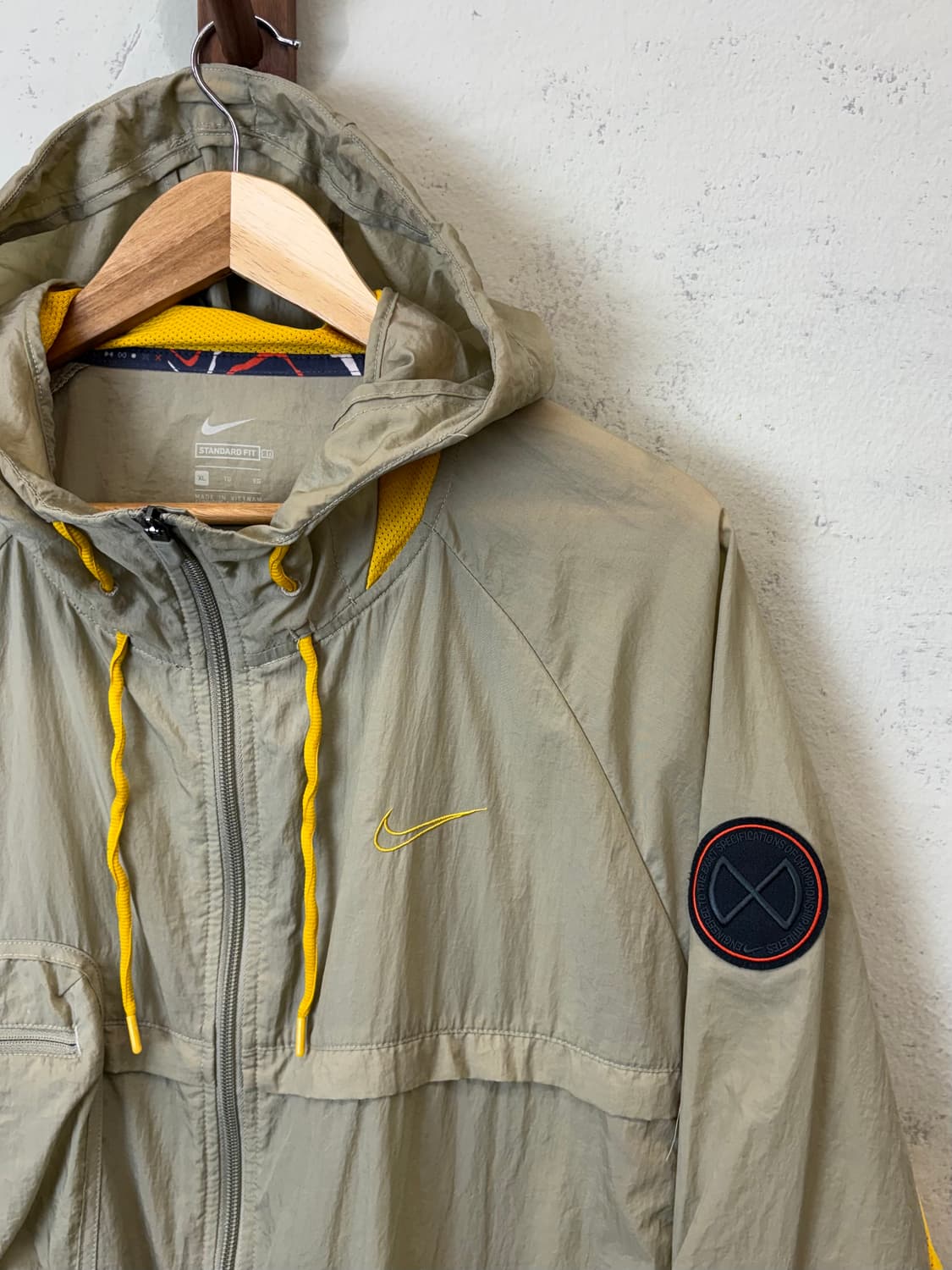 나이키 경량 포켓 후드 바람막이 상품이미지3