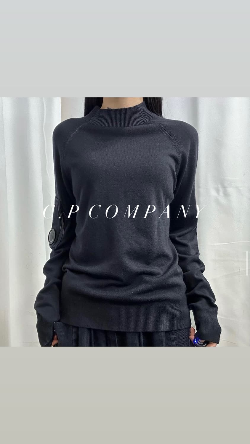 C.P COMPANY BLACK KNIT 상품이미지1