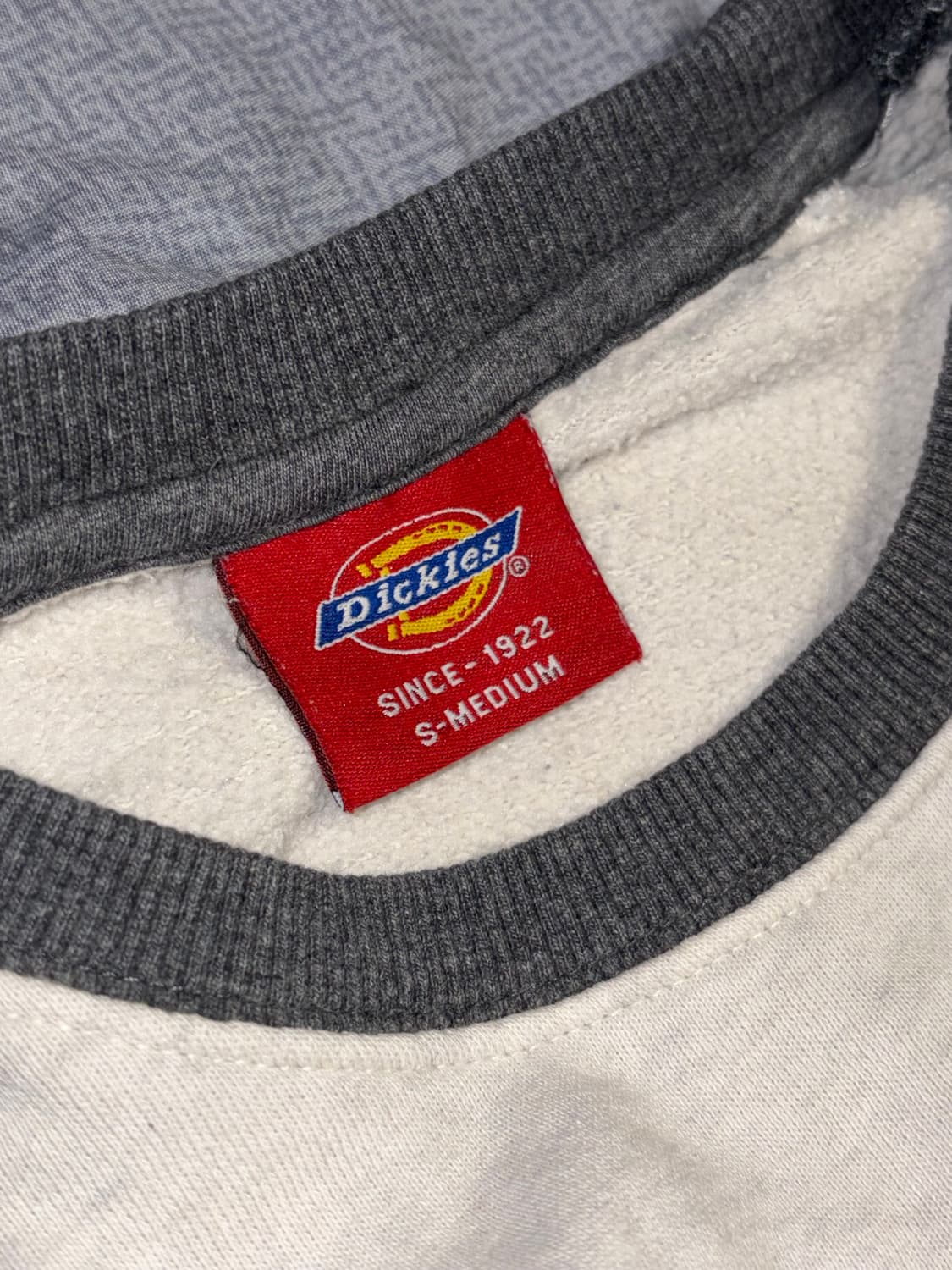 디키즈 그레이 화이트 아이보리 나그랑 맨투맨 판매 상품이미지2