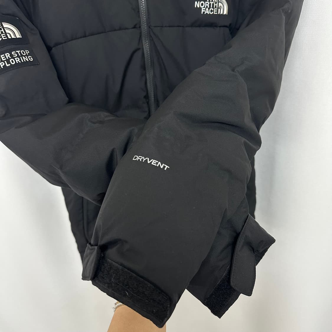  노스페이스 남자 후드 패딩 검정 새것과같아요 95  M 상품이미지5