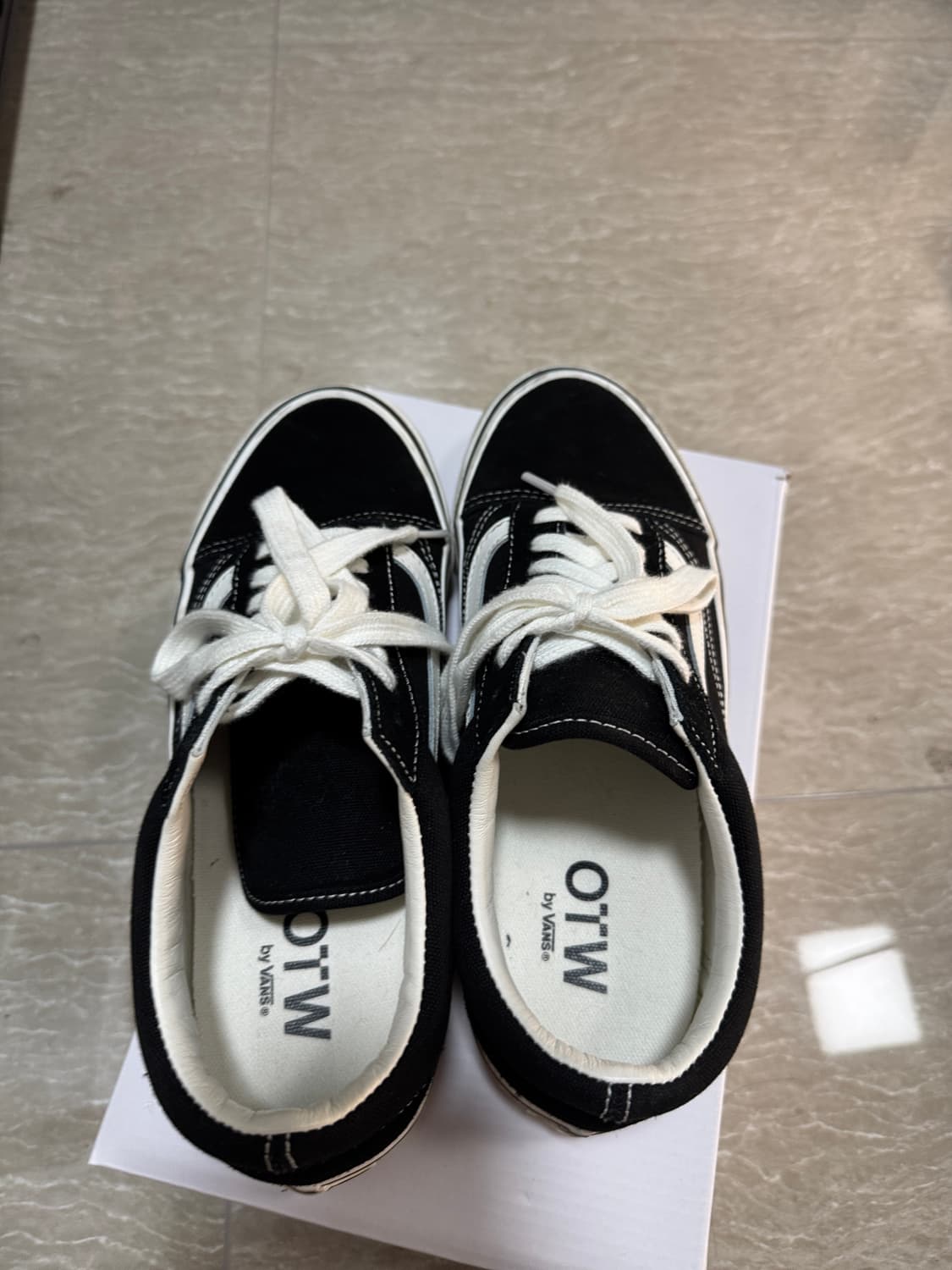 255) 반스 x CDG OTW 올드스쿨 블랙 상품이미지4