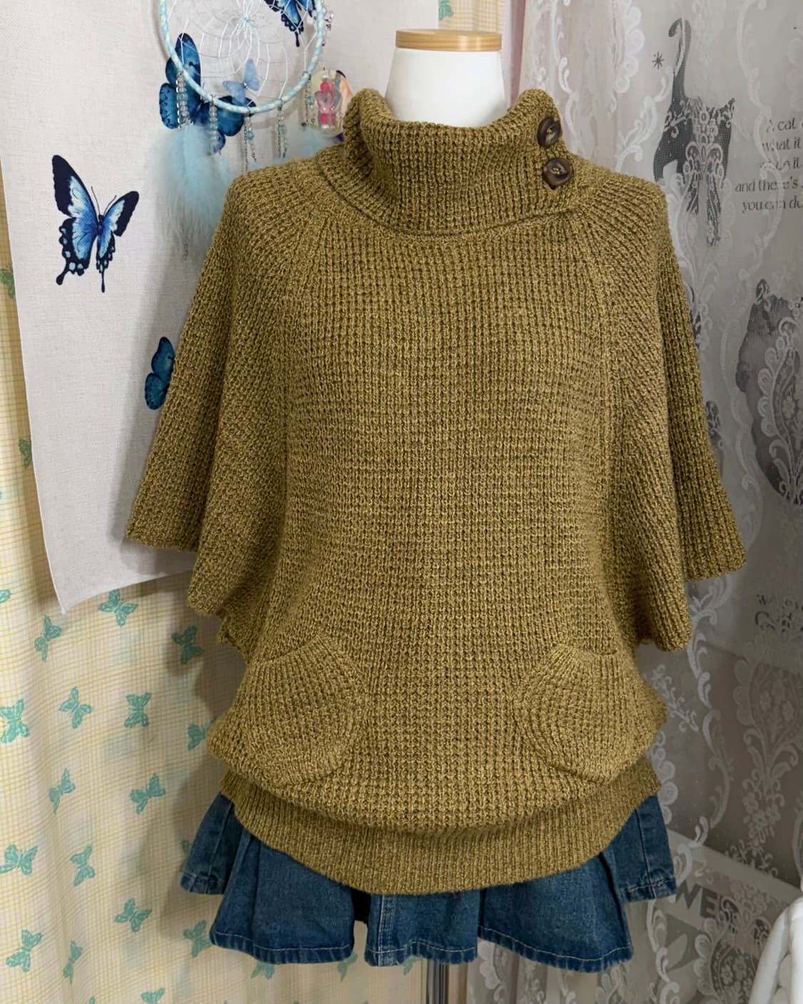 카멜 터틀넥 버튼 케이프 니트 상품이미지7