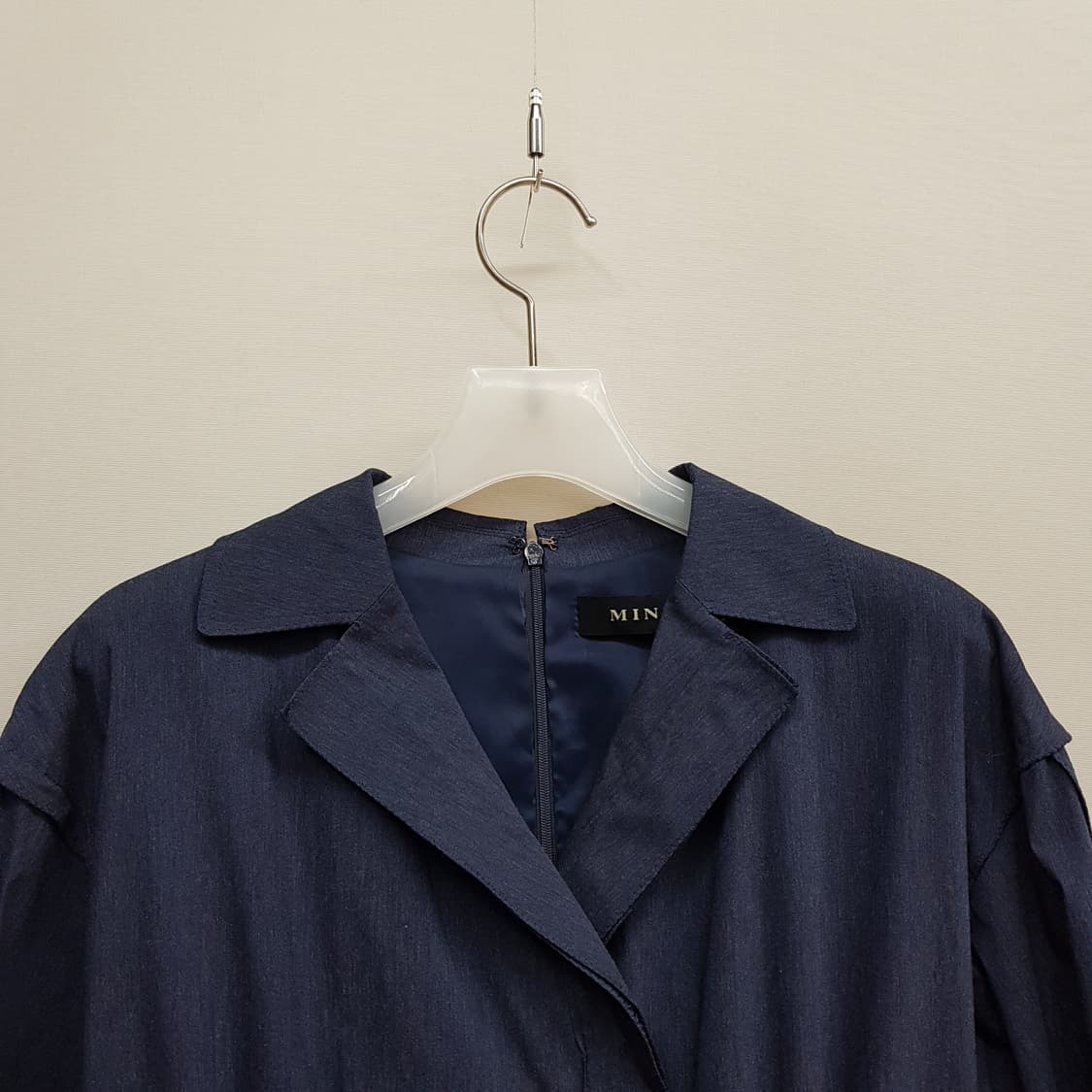 한섬 마인  카라 페플럼 롱 원피스 76-90-155사이즈 상품이미지2