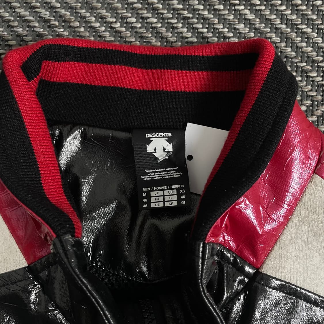 데상트 KBO LG 트윈스 유광 베이스볼 바시티 자켓y 3242 상품이미지7