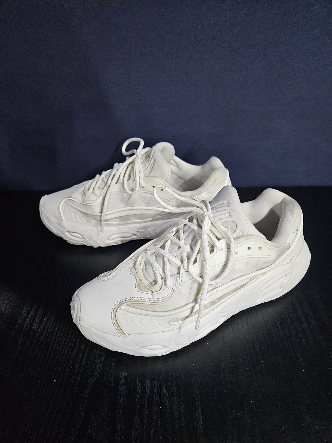 아디다스 오즈노바 화이트컬러 남성 265 스니커즈  상품이미지2