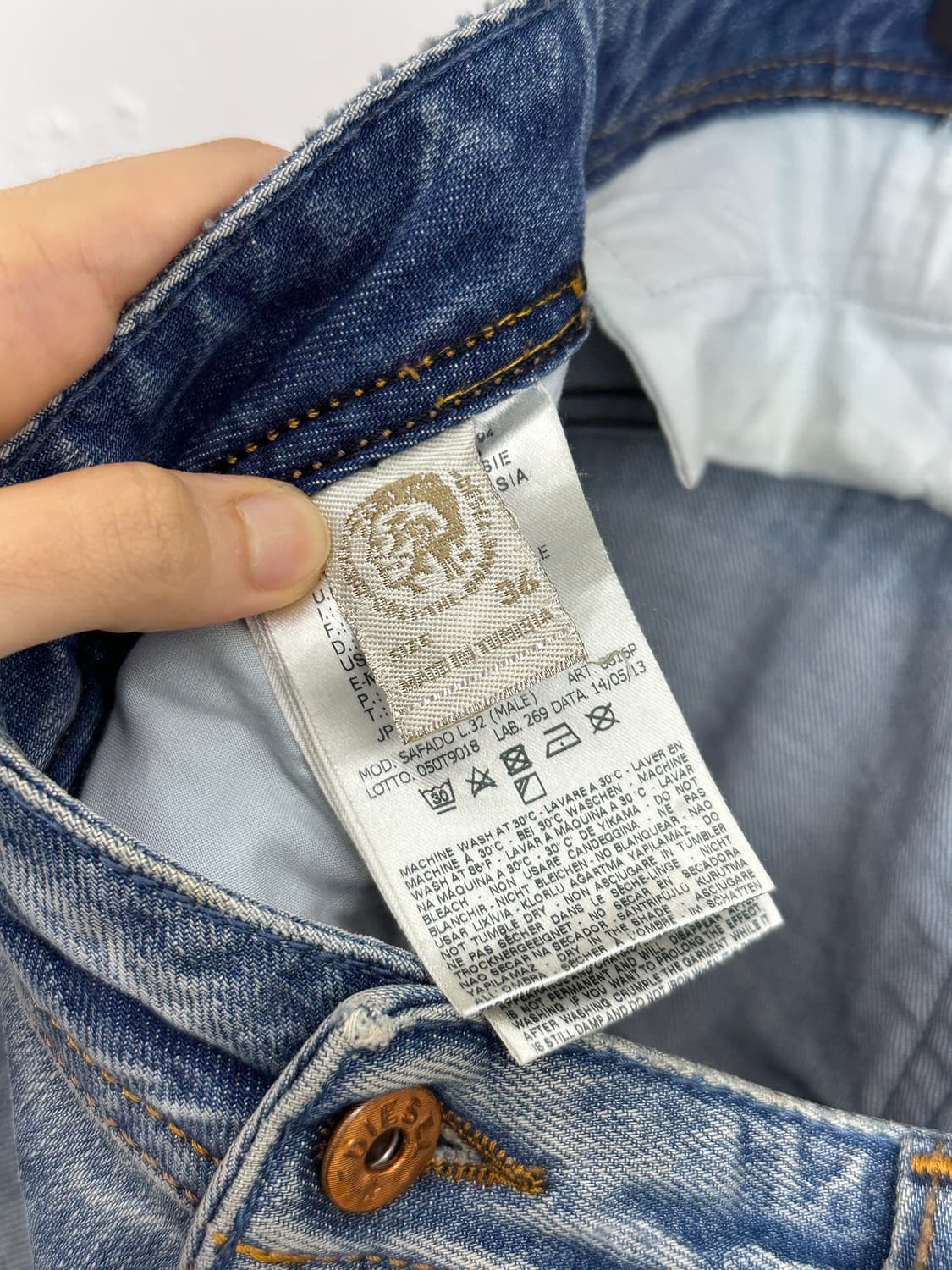 Diesel Safado Regular Slim-Straight Deni 상품이미지10