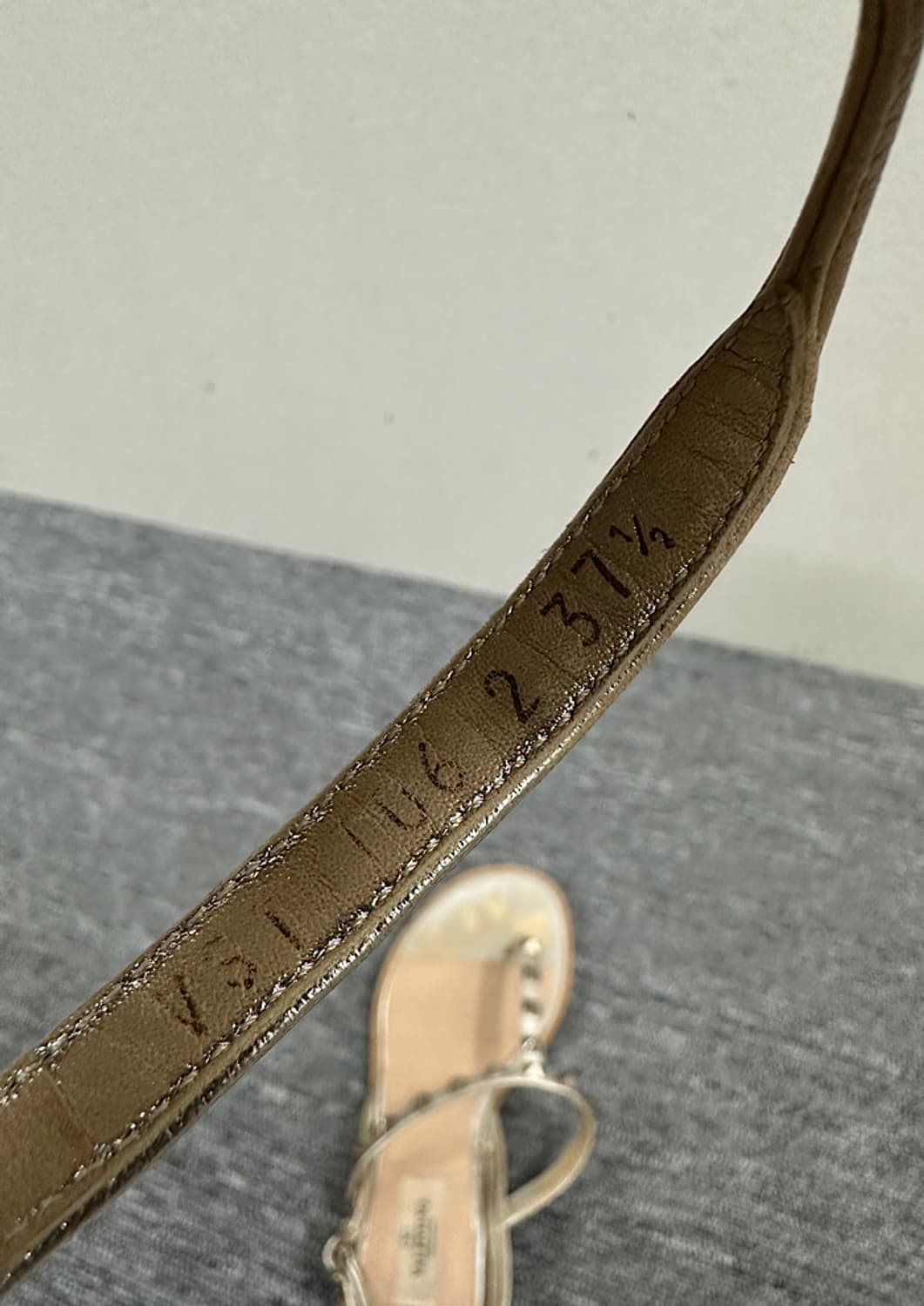 발렌티노 락스터드 샌들 235 상품이미지7