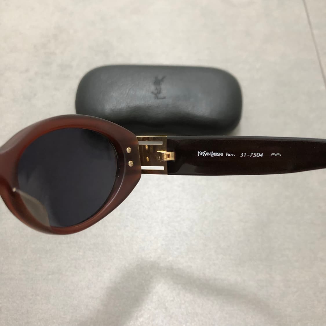 입생로랑 이브생로랑 ysl 금장 오발 오벌 선글라스 상품이미지4