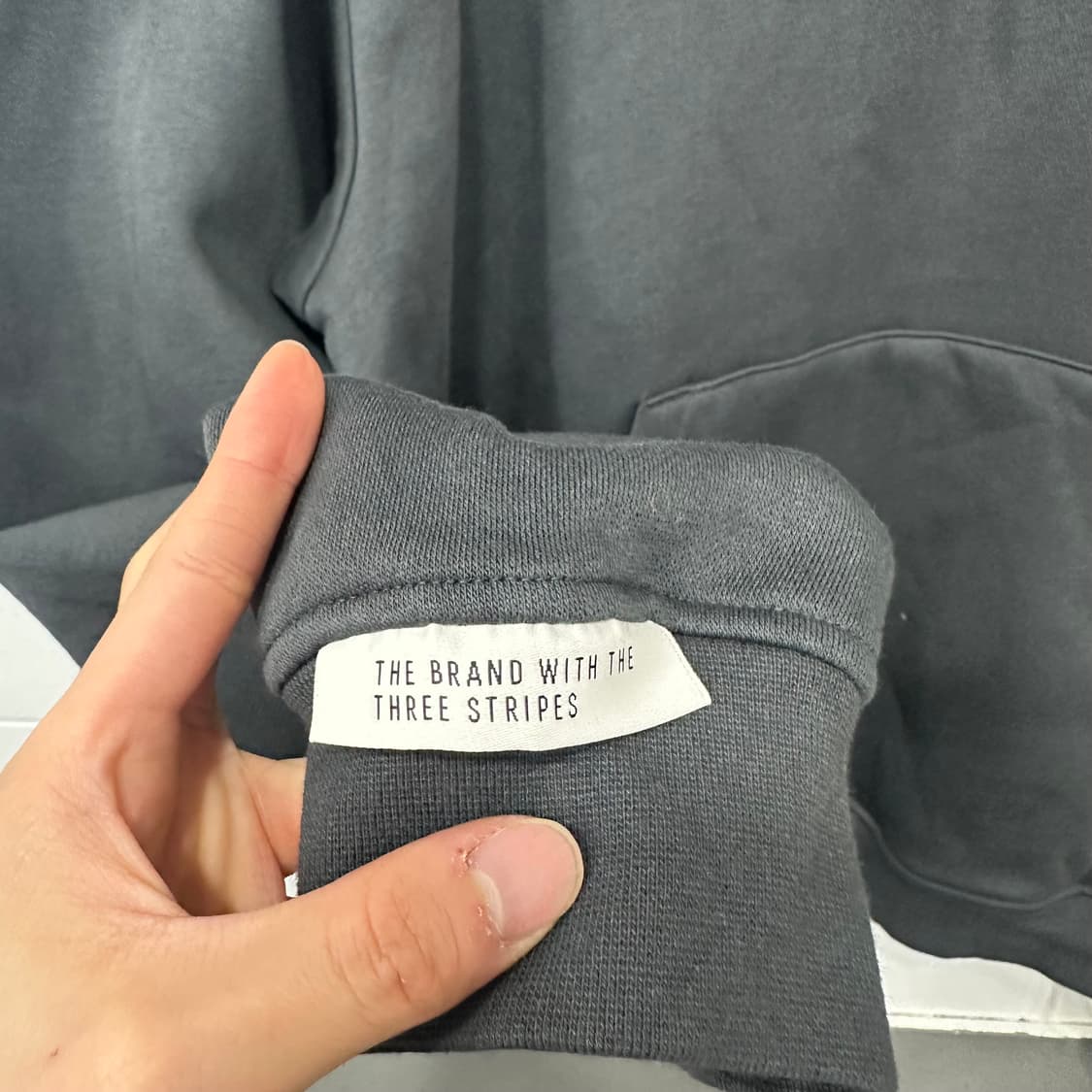 아디다스 후드티 상품이미지2