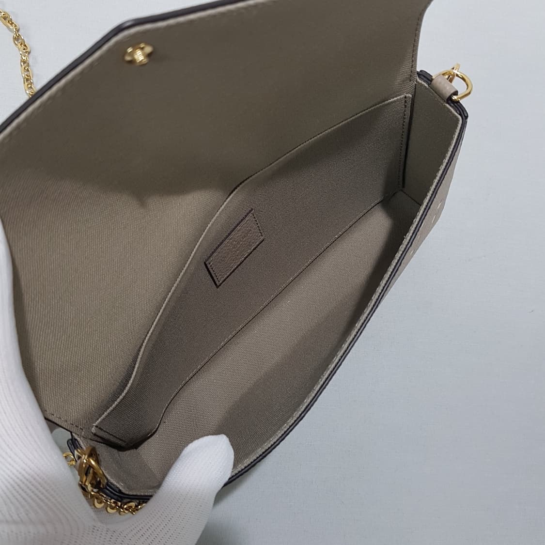 루이비통 앙프렝뜨 포쉐트 펠리시 M69977 상품이미지8