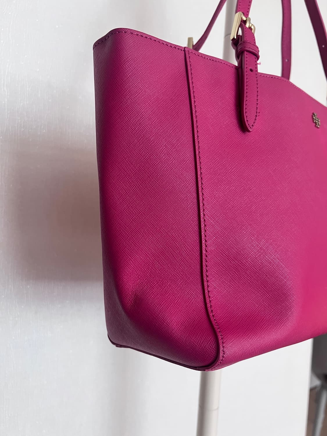 Tory Burch Emerson Tote in Hot Pink 상품이미지2