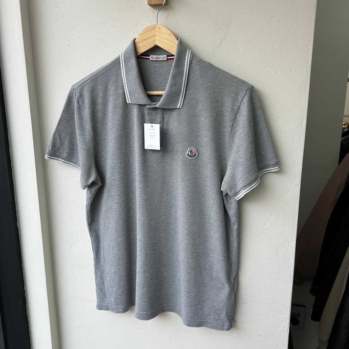 16460 - 몽클레어 그레이 반팔 카라티 상품이미지2