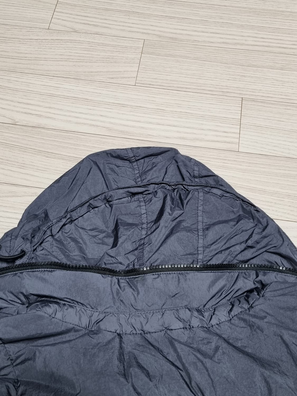 스톤아일랜드 크링클랩스 논후드 패딩 상품이미지7