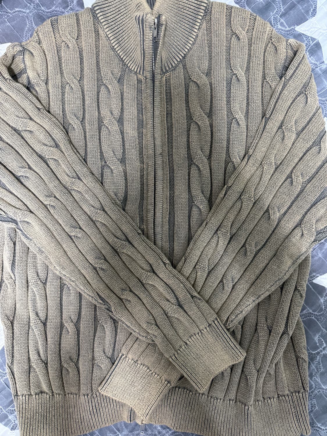 트릴리온 집업 니트 상품이미지1