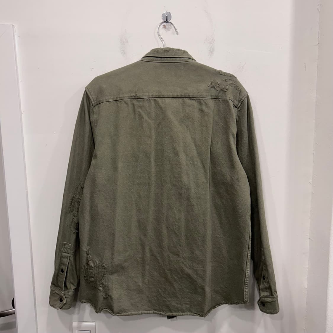 자라 릴렉스핏 데미지 스냅버튼 코튼 자켓 상품이미지5