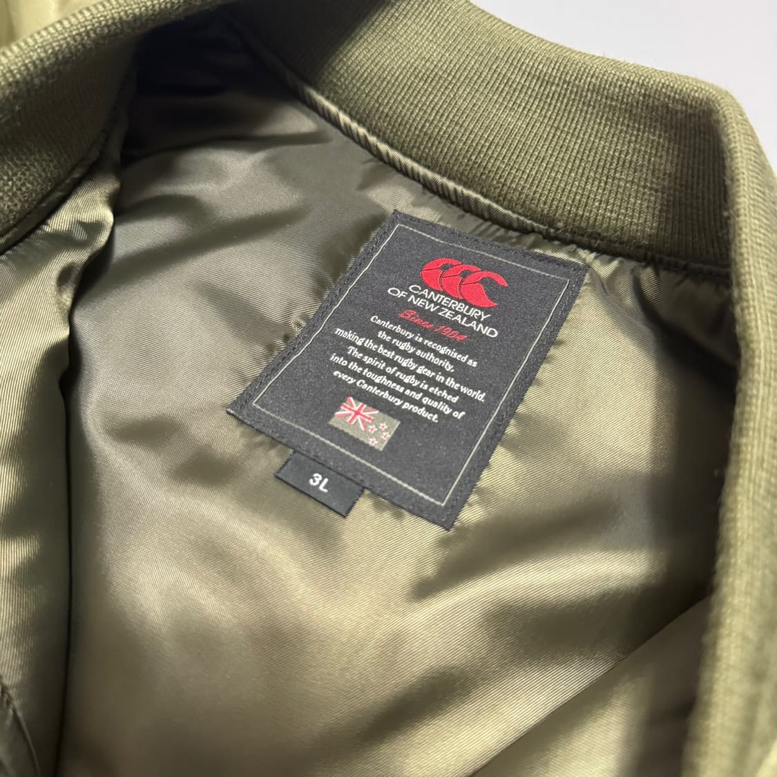 캔터베리 올리브컬러 나일론 양면 자수 패치로고 MA-1 플라이트 자켓 상품이미지3