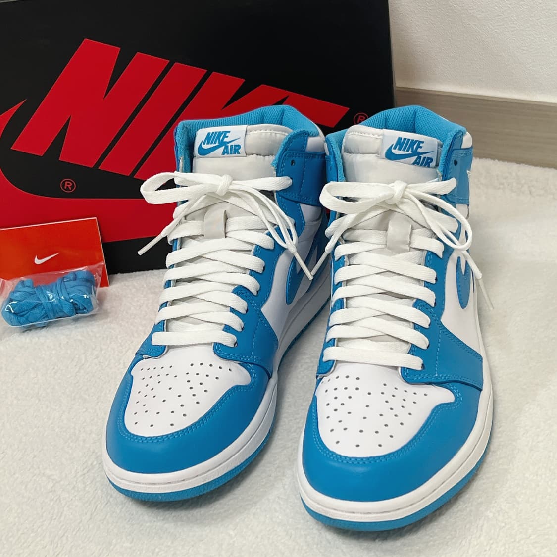 나이키 조던1 레트로 하이 OG UNC 상품이미지3