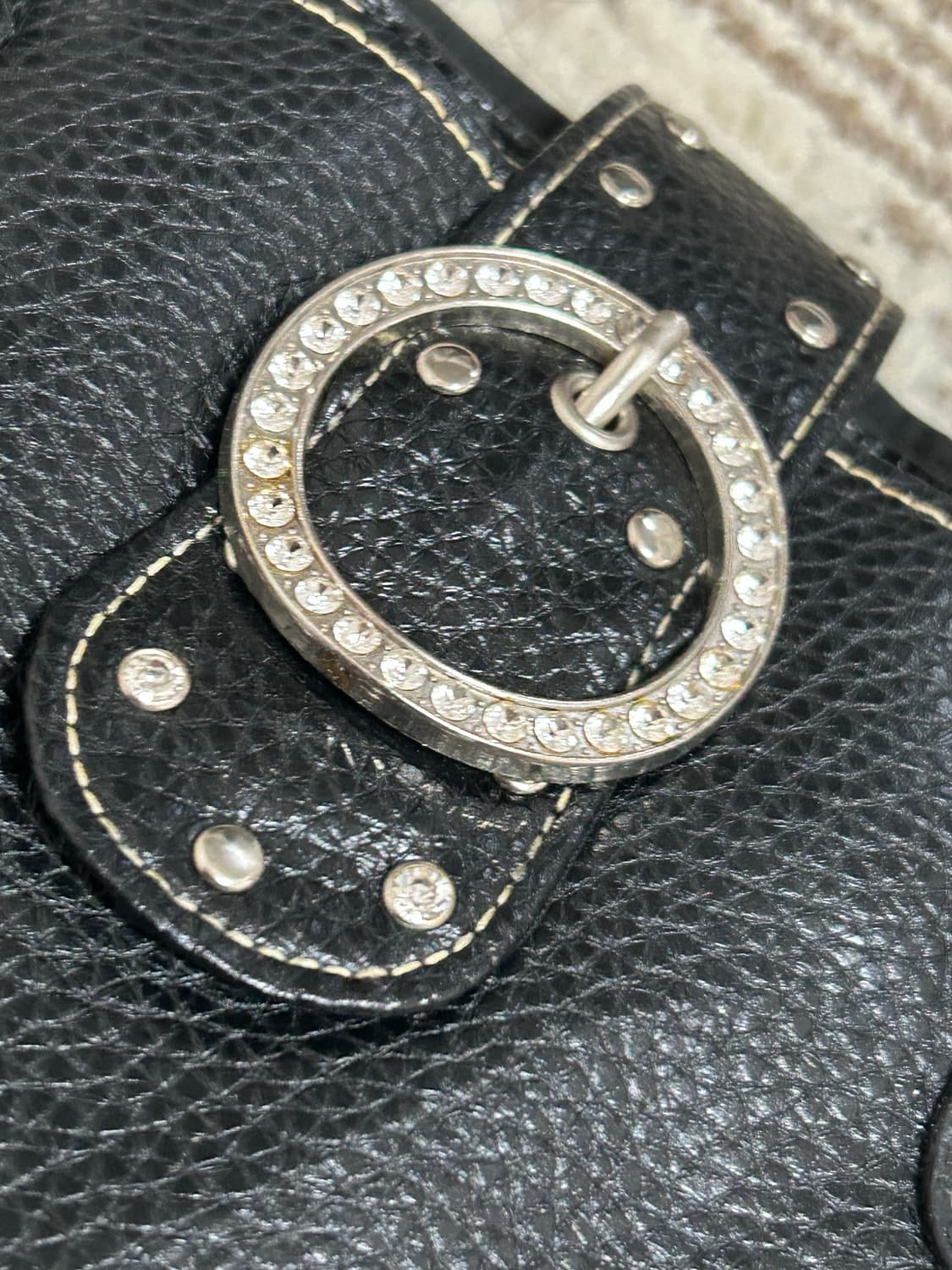 Theoria y2k 큐빅 버클 가죽 숄더백 상품이미지2