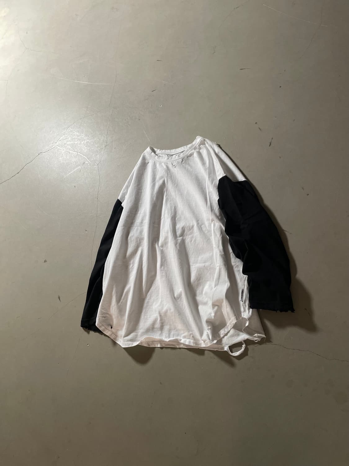  KZ Atelier One-off Contrast Sleeve T-s 상품이미지1