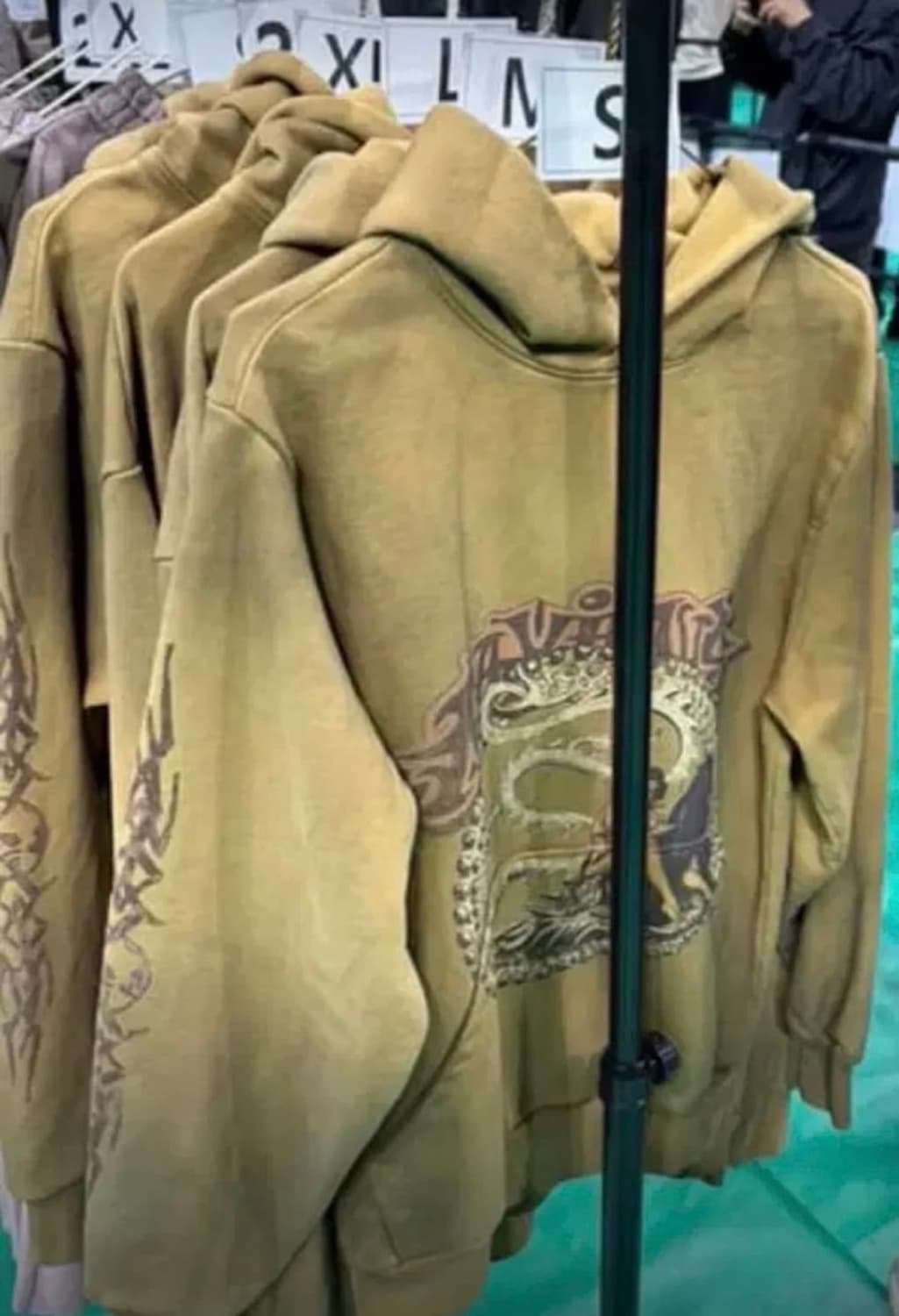 트레비스 스캇 머천 후드티 상품이미지1