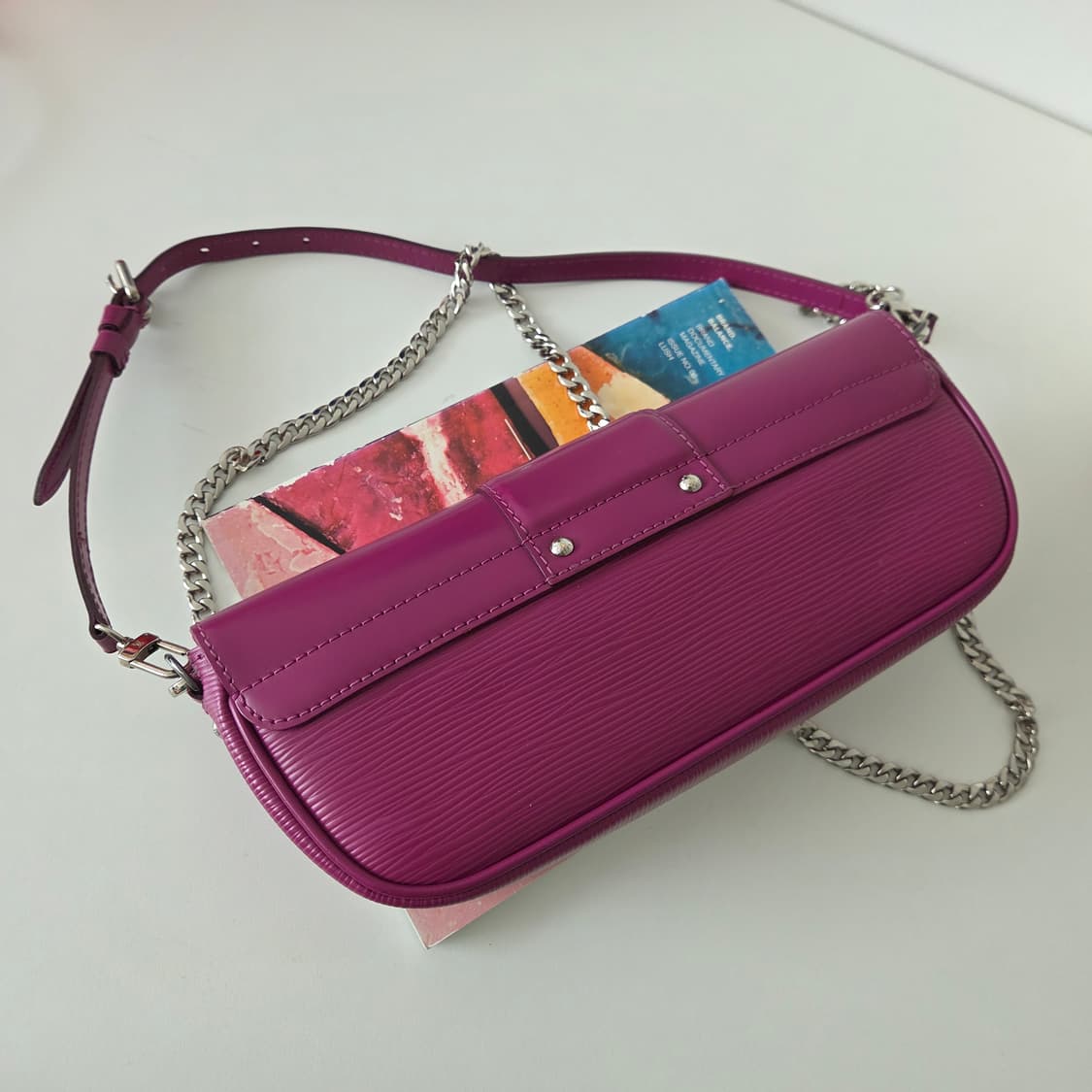 LOUISVITTON 루이비통 정품 에삐 바게트 몽테뉴 포쉐트 미니숄더 상품이미지7