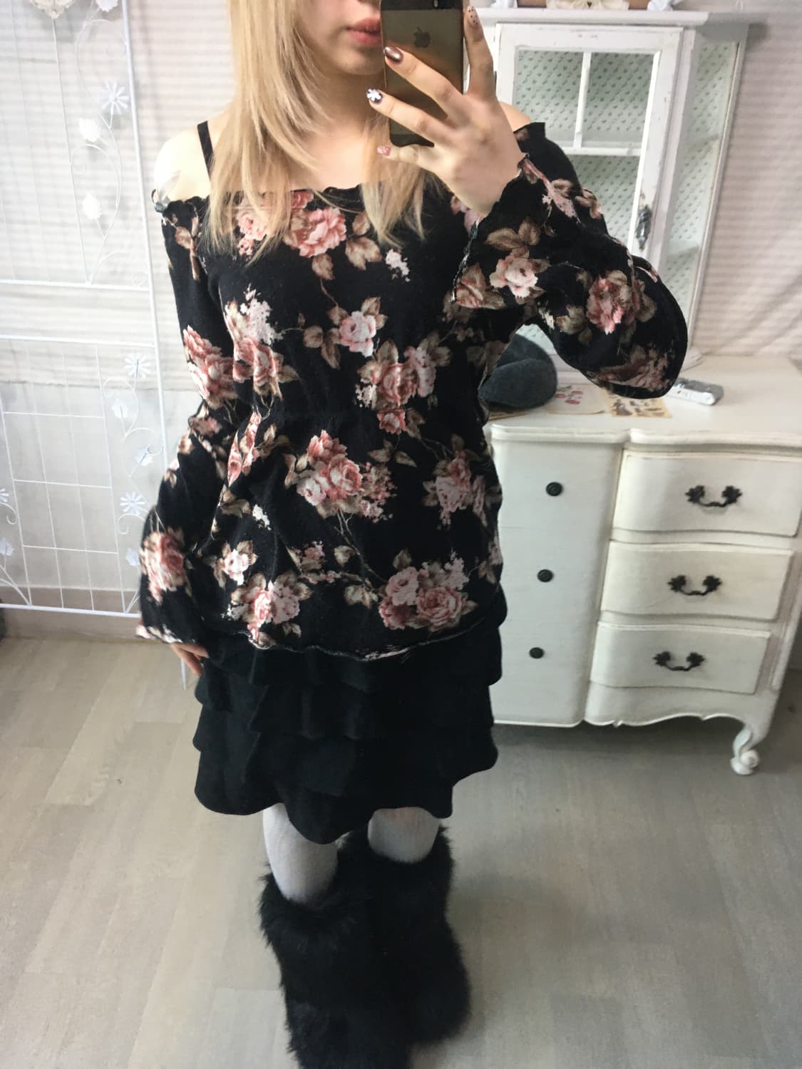 빈티지 블랙 플라워 롱슬리브 블라우스 상품이미지1