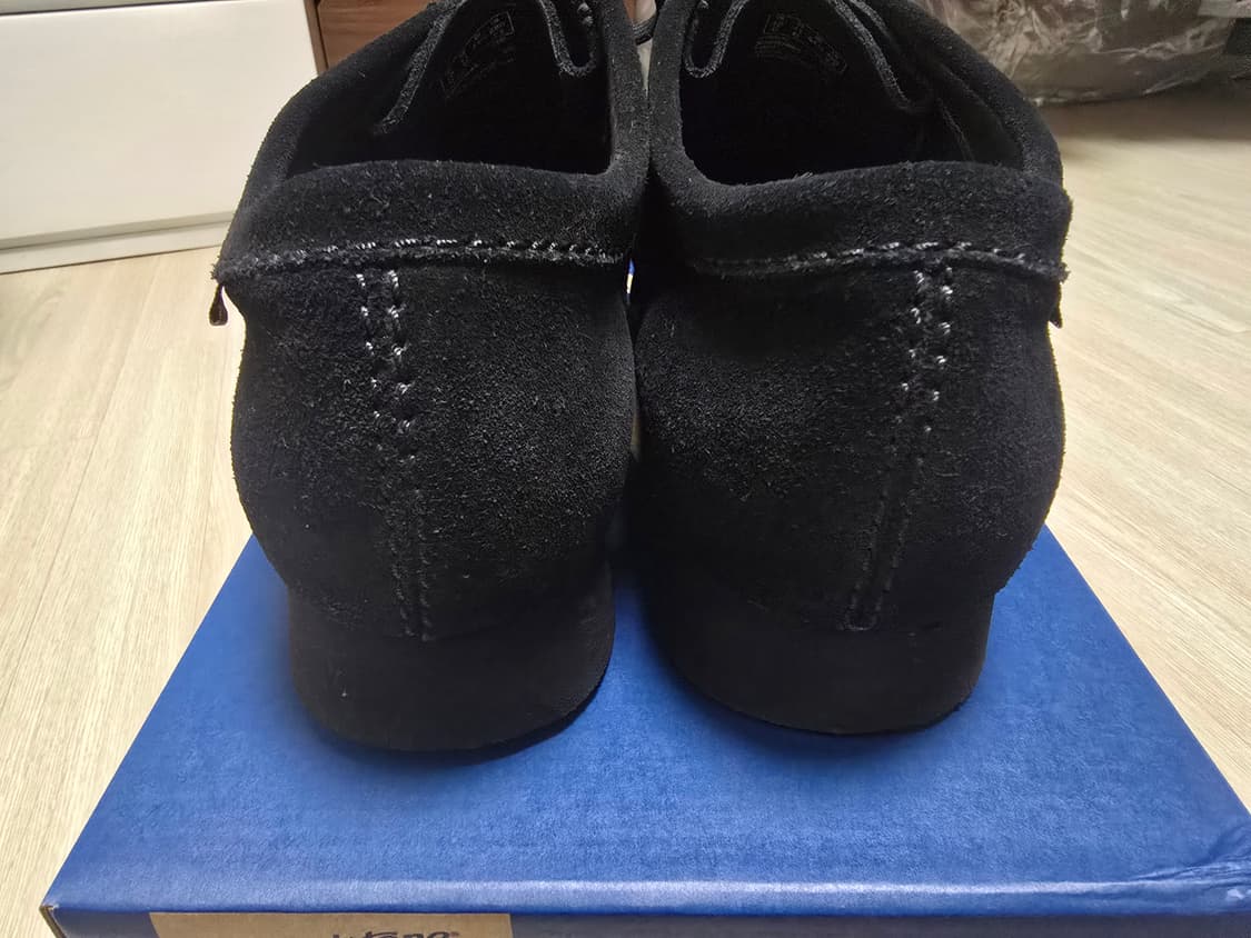 클락스 왈라비 고어텍스 블랙
- uk10/us11 사이즈 상품이미지3