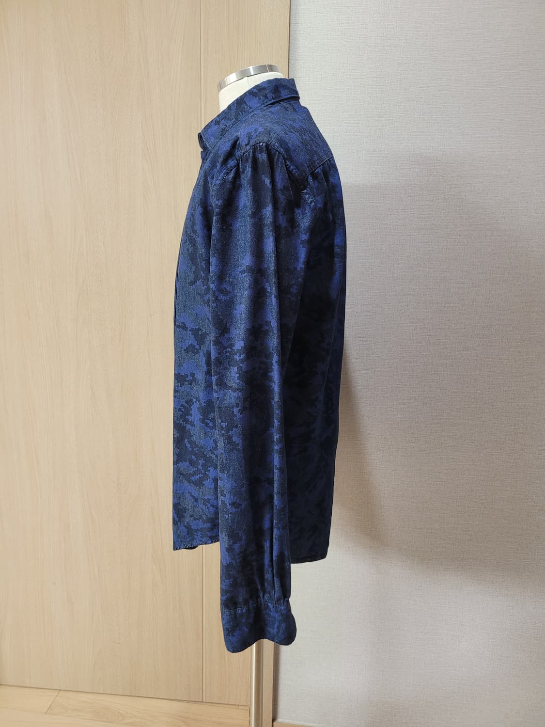 자라맨 ZARAMAN 남자 까모패턴 데님셔츠 100 네이비 상품이미지4