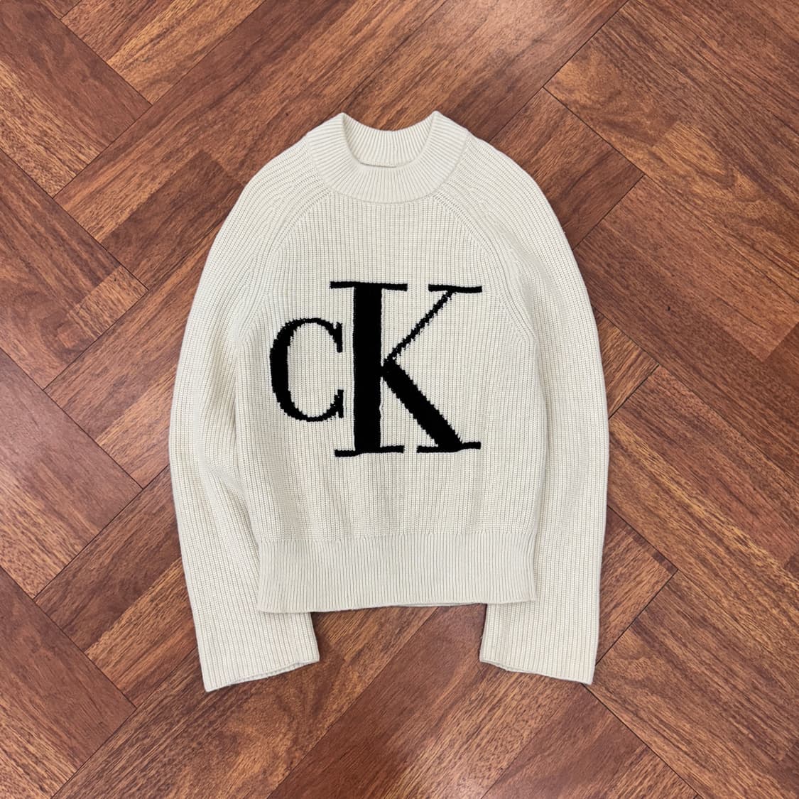 여성용 XS 캘빈클라인 CK 빅로고 니트  상품이미지1