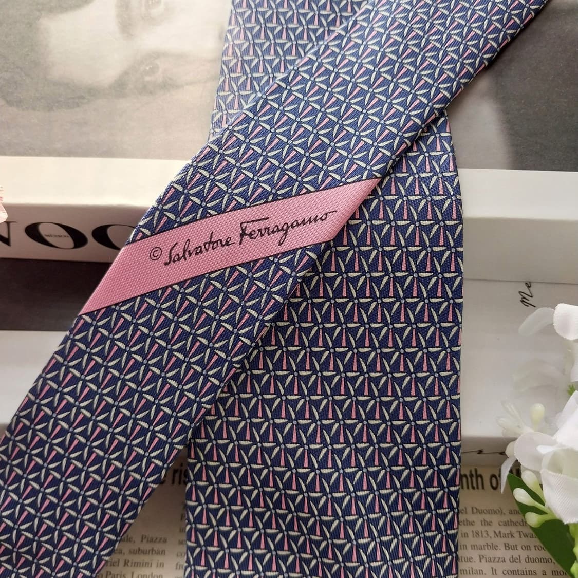 페라가모 실크 네이비 바람개비 패턴 넥타이 8.9cm A+등급 K1704 상품이미지4