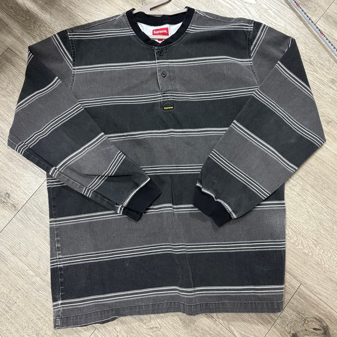 슈프림 프린트 스트라이프 트윌 헨리 16fw 상품이미지1