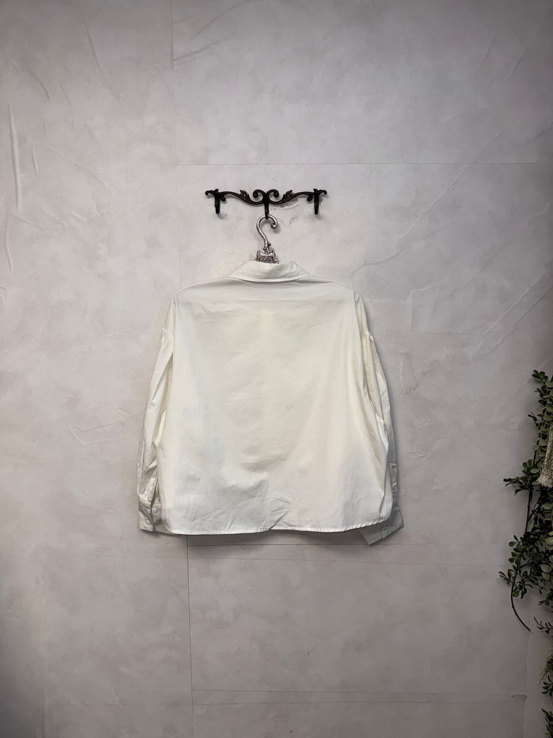 Dot unbalanced button puff blouse 상품이미지7
