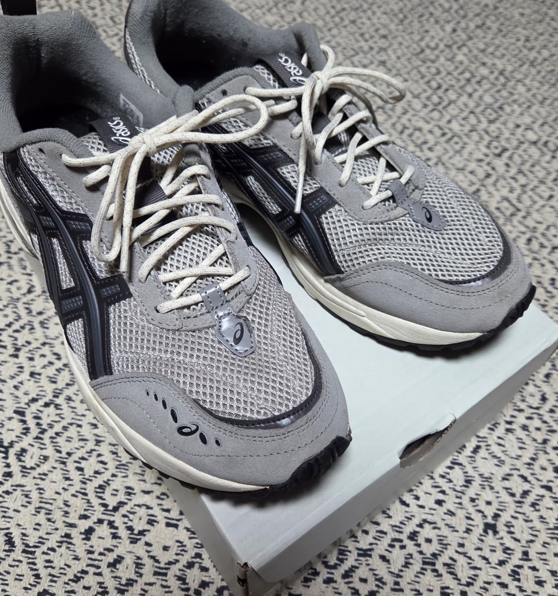 아식스 젤 1090 V2 오이스터그레이 275 상품이미지3