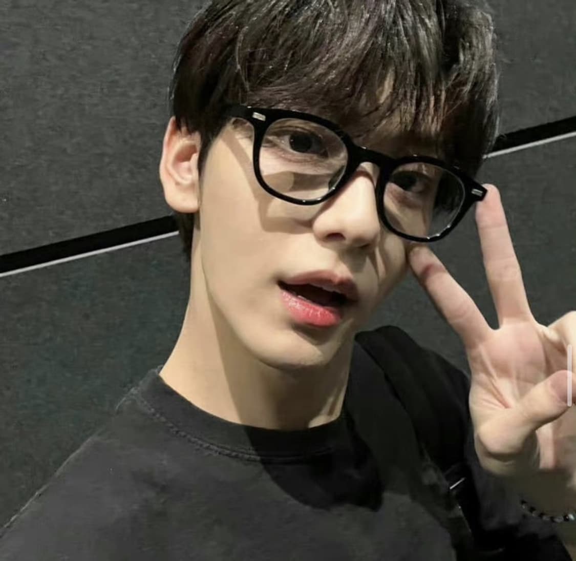 BEEW 안경 투바투 수빈 기본 뿔테 투모로우바이투게더 상품이미지8