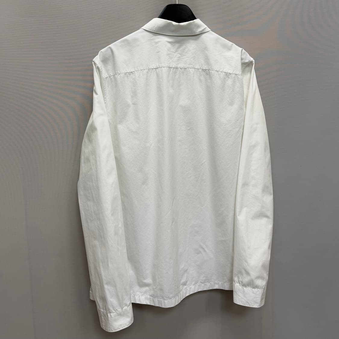 프라다 삼각로고 체스트 포켓 지퍼 셔츠 (105)  상품이미지6