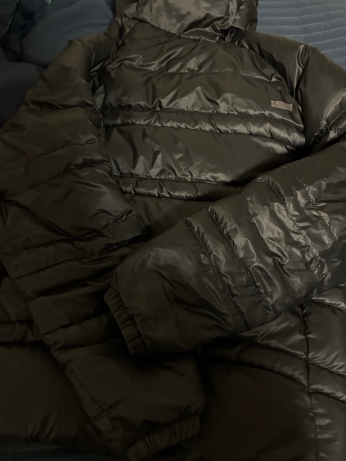 뉴발란스 플라잉77 구스다운 경량 블랙 M사이즈 팝니다. 상품이미지3