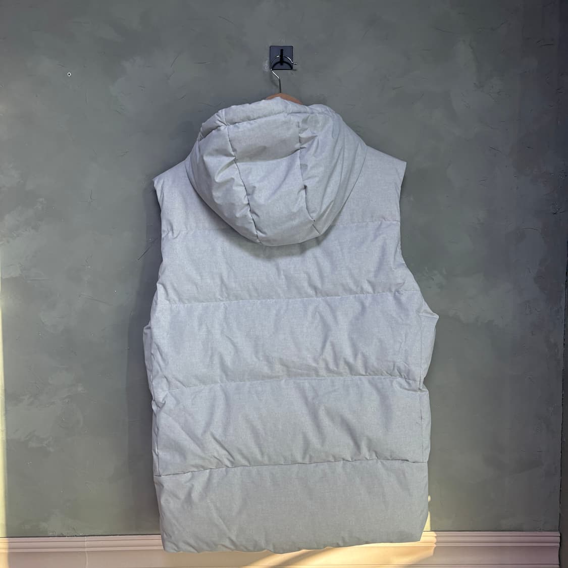 데상트 덕다운 패딩 조끼 멜란지 그레이 상품이미지4
