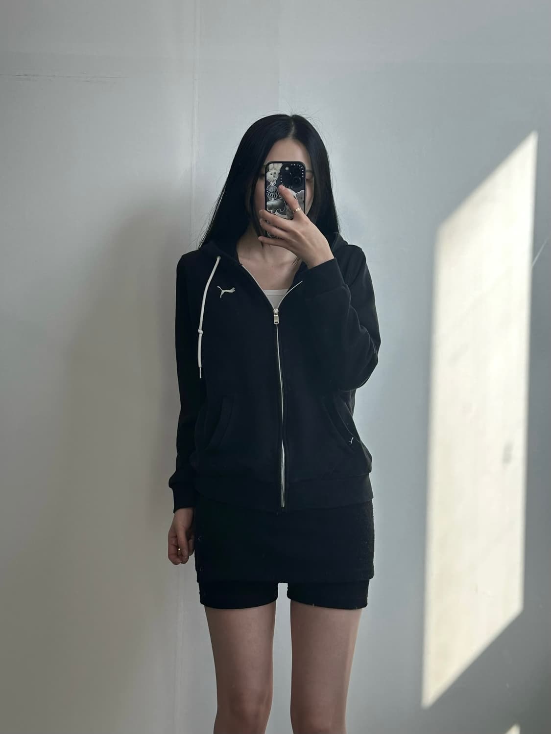 푸마 자수로고 블랙 후드집업 상품이미지1