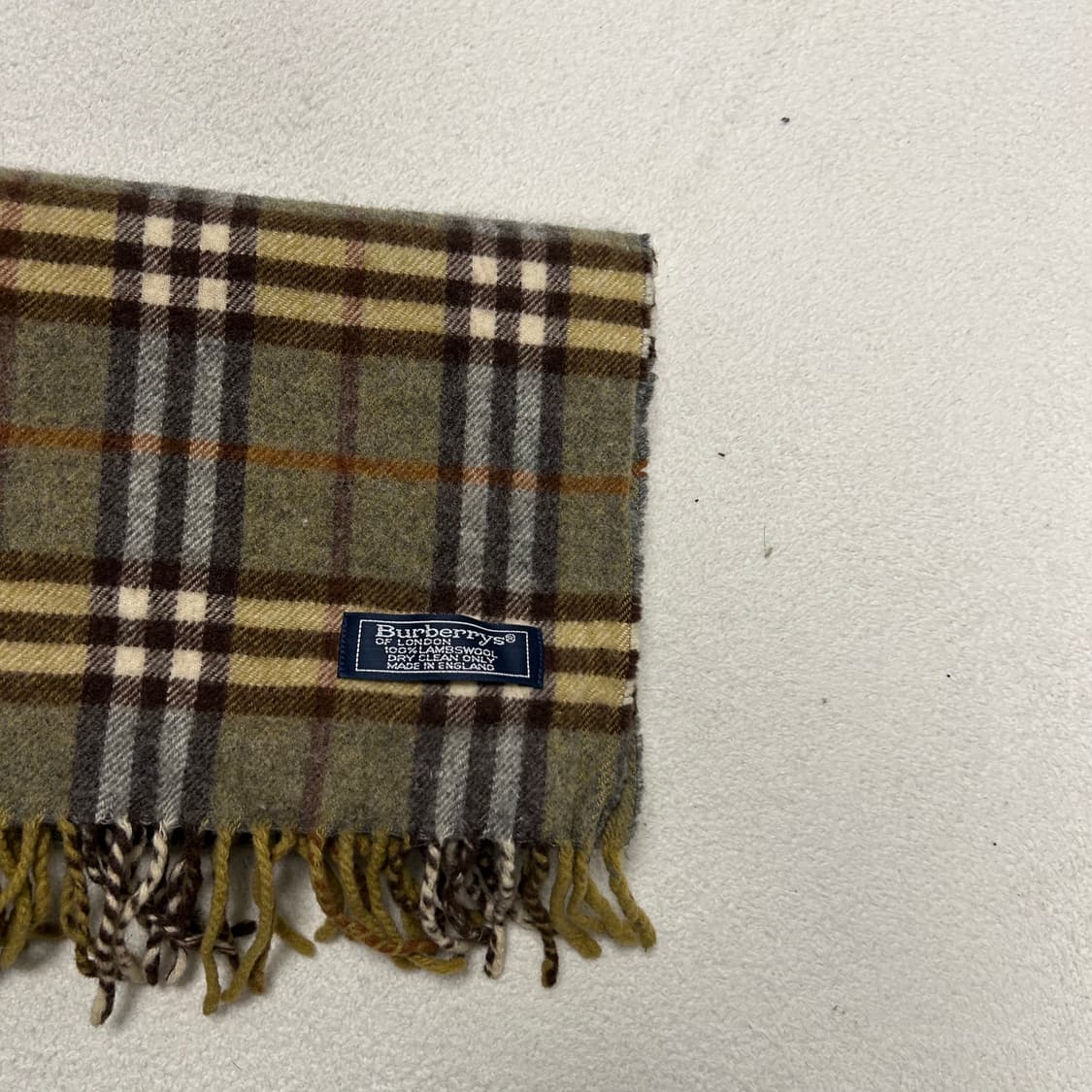Burberry Khaki Lambswool Muffler 상품이미지5