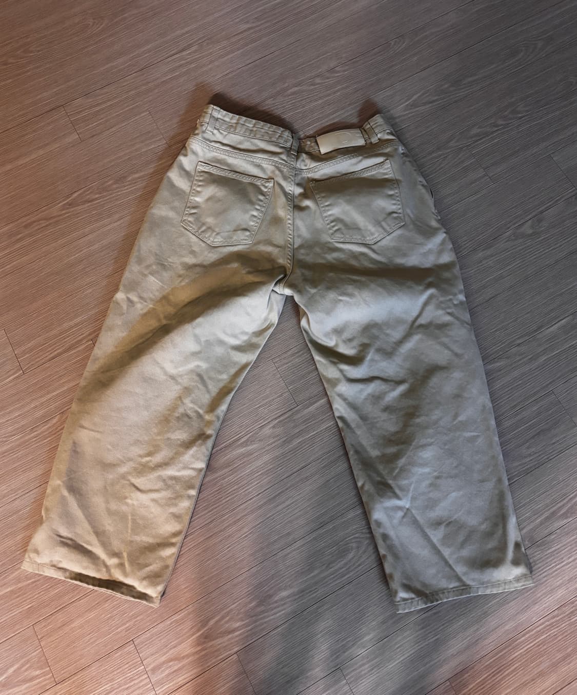 데케트 De Chet 베이지 투턱 와이드 팬츠 상품이미지2