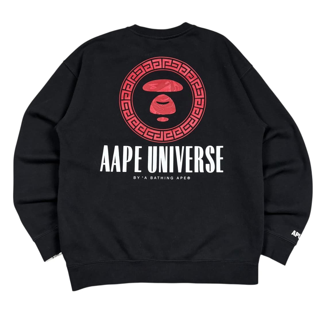 에이프 블랙컬러 빅로고 맨투맨 상품이미지1