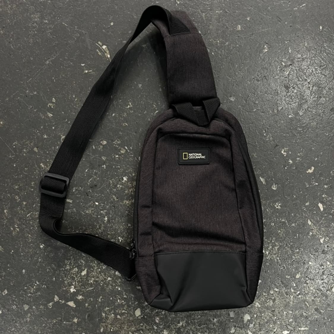 내셔널지오그래픽 슬링백  상품이미지1