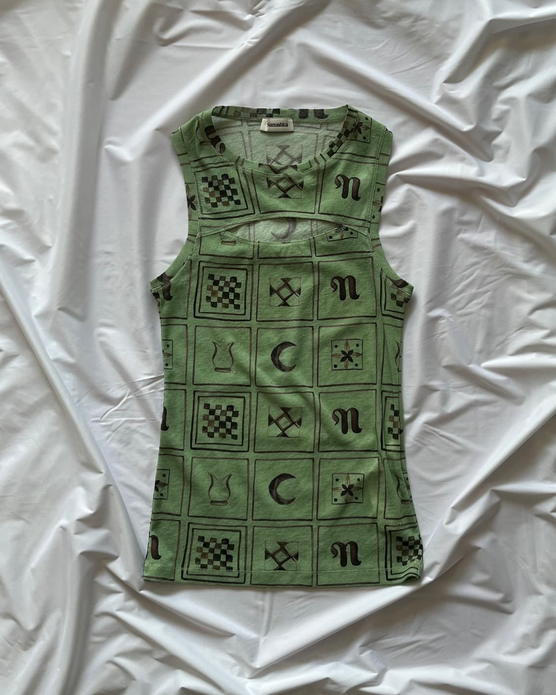 Nanushka green symbols print mesh top s 상품이미지1