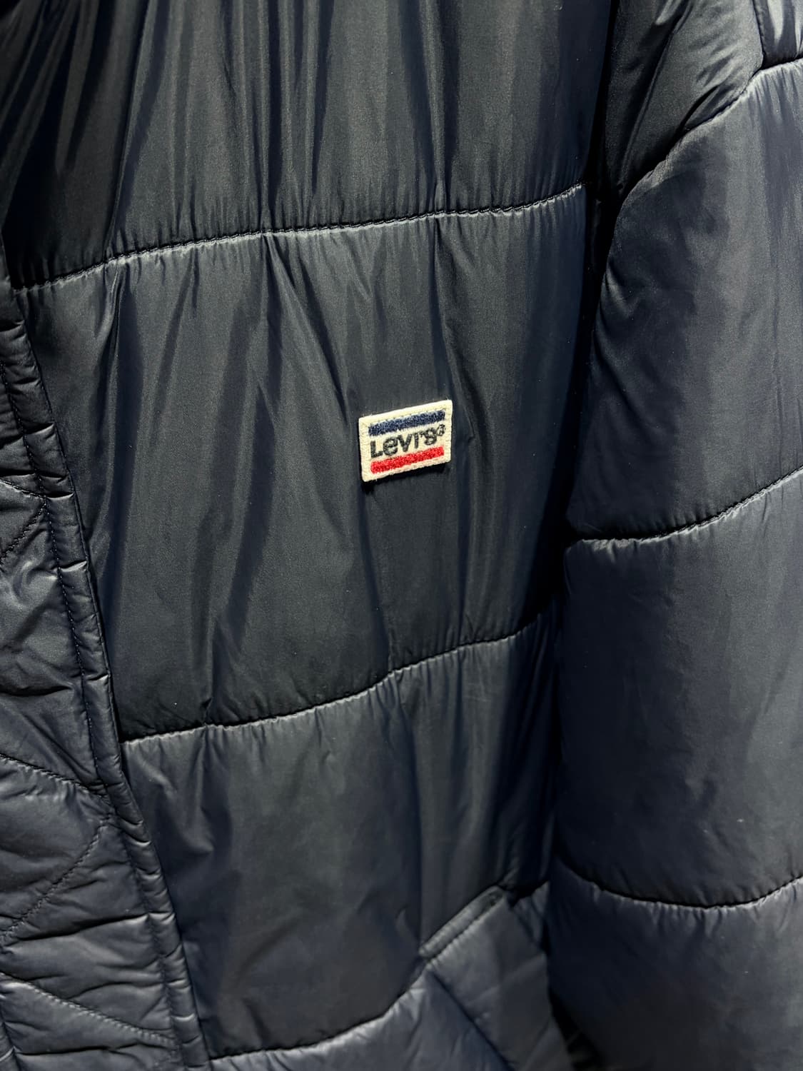 M Levi's 리바이스 스몰패치 로고 퍼포먼스 패딩 상품이미지4