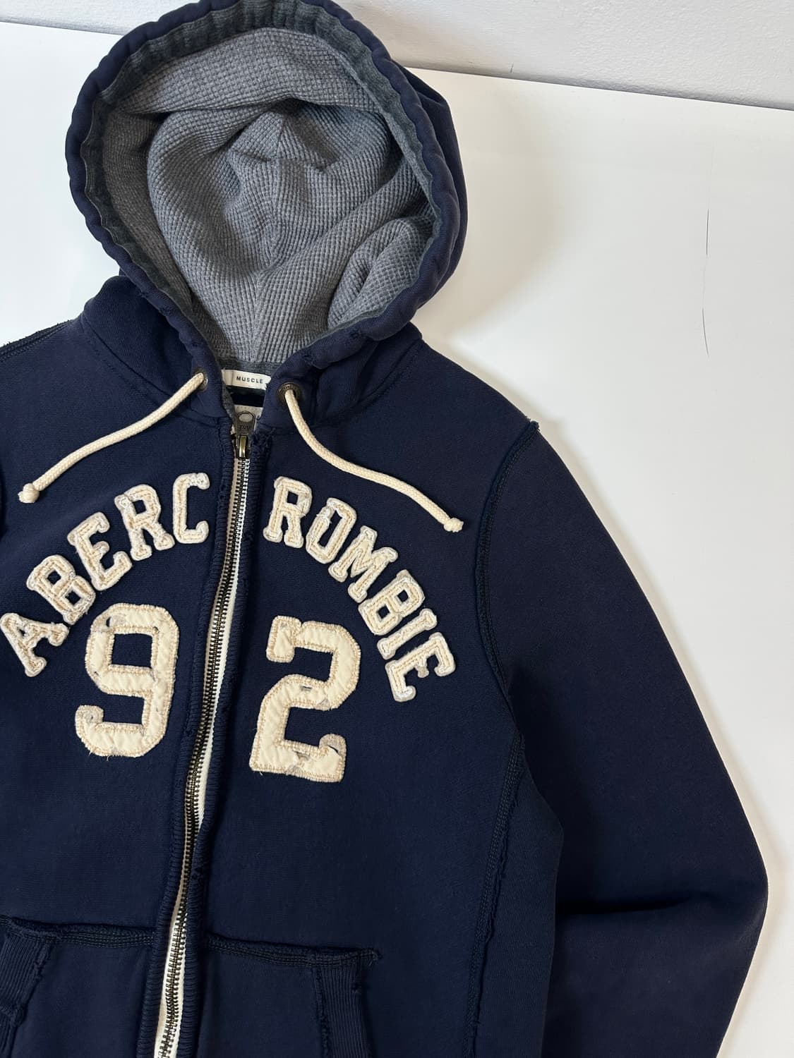 아베크롬비 스펠로고 후드집업 네이비 M 상품이미지2