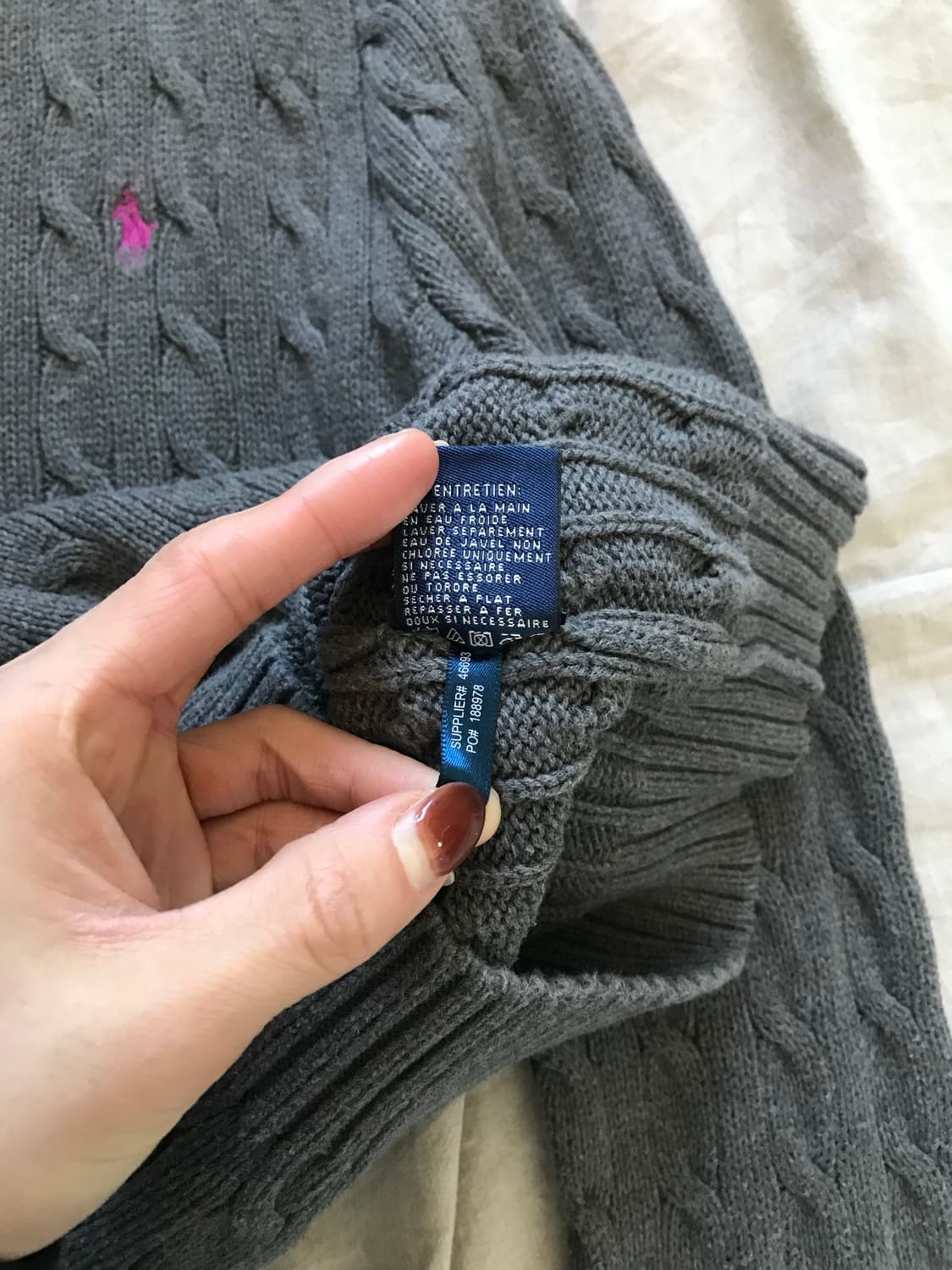 폴로 랄프로렌 포니로고 케이블 브이넥 니트 그레이 상품이미지10